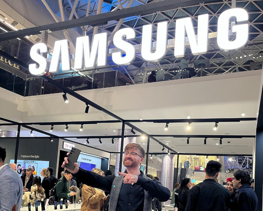 SAMSUNG LAUNCH EVENT